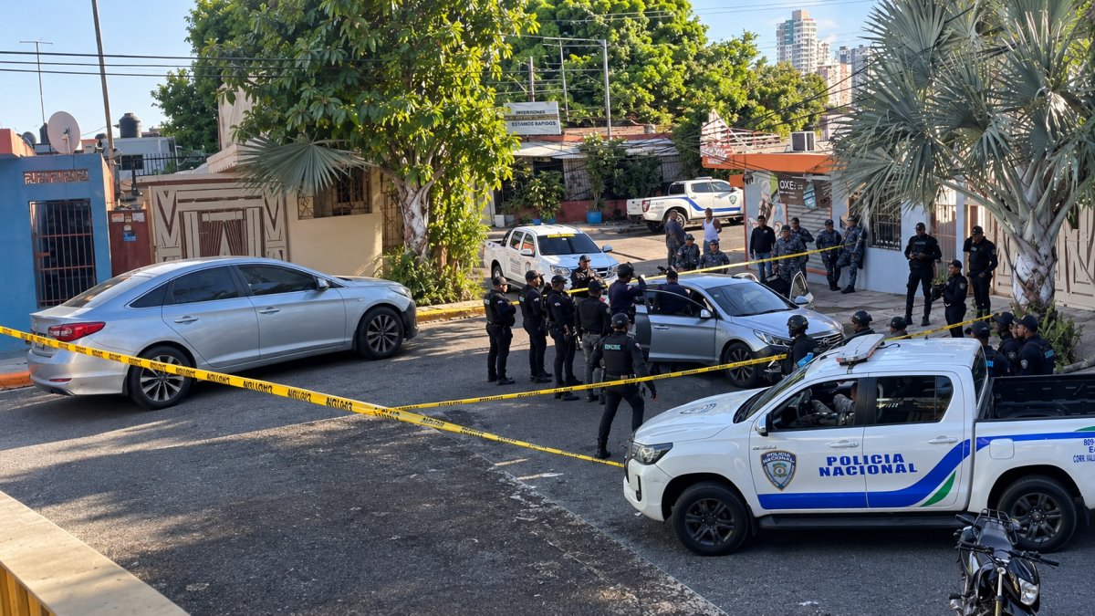 Policía busca a cuatro hombres por muerte de taxista en SDE
